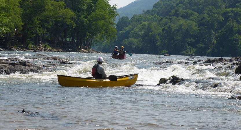 learn canoeing skills on outdoor leadership course